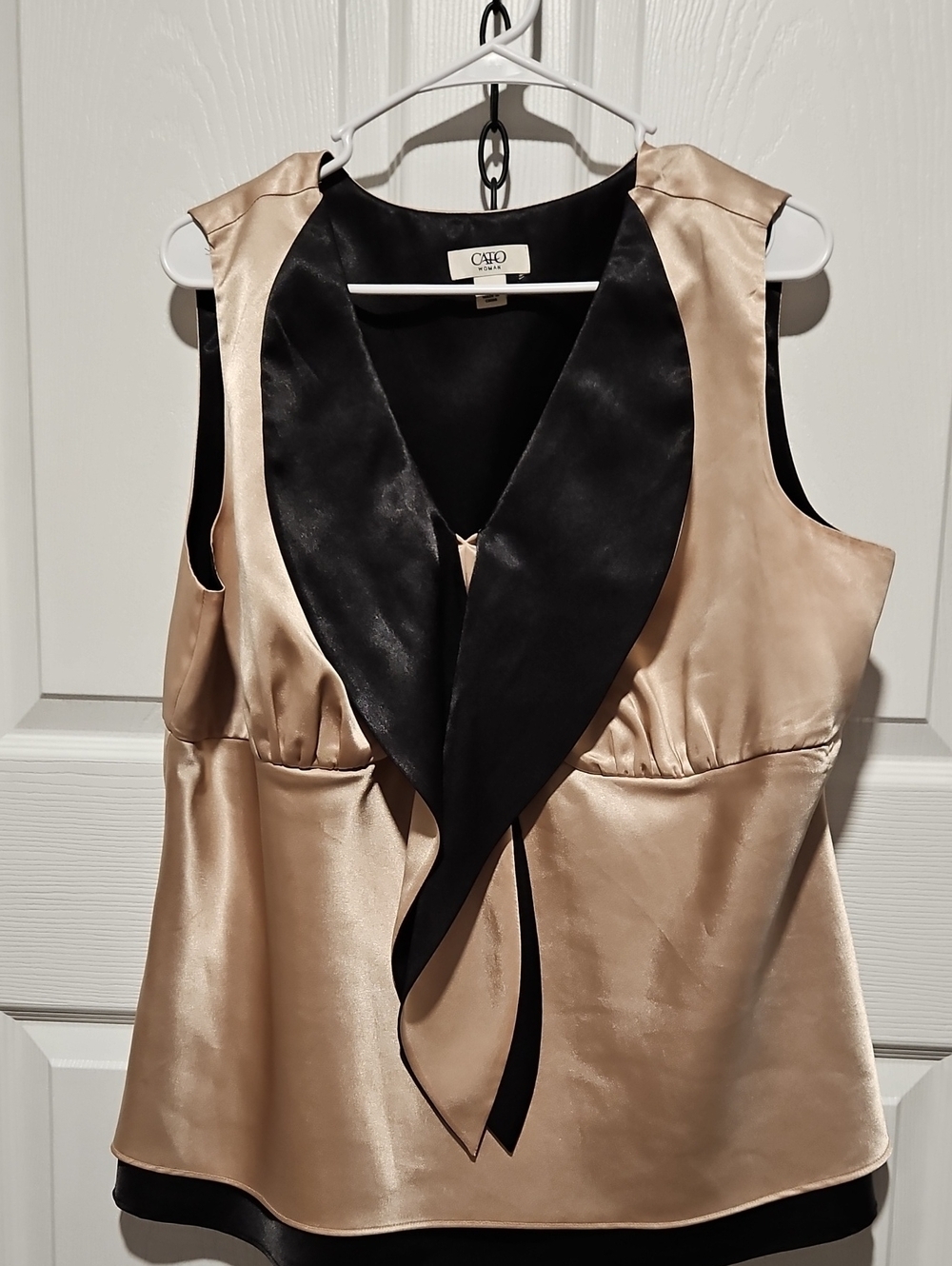 Cato Woman Black Satin-Look Top with Ivory Label